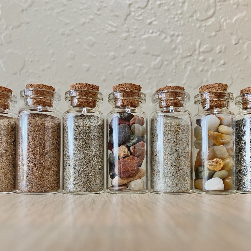 Glass jars with cork lids (pack of 10)